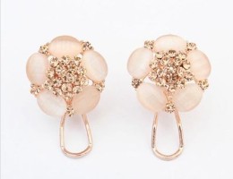 Beige Diamond Stud Earrings